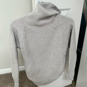 Aritzia Wilfred free sweater heather gray blue small